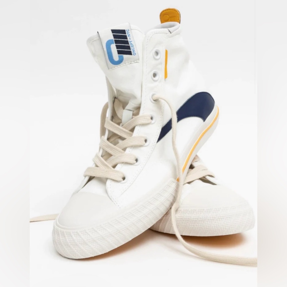 NWOT Bogota Oncept Cream and Navy High-Top Sneakers
